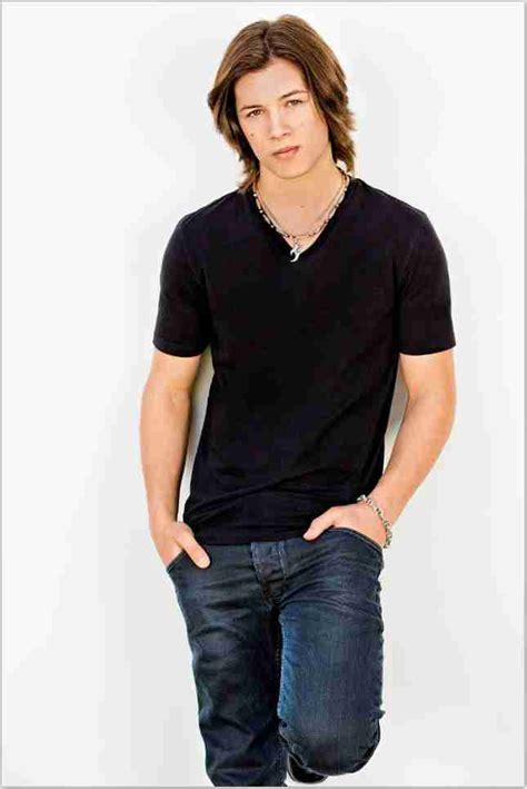 The American 26-year-old actor is dating Micayla Johnson now, according to our records. . Leo howard net worth